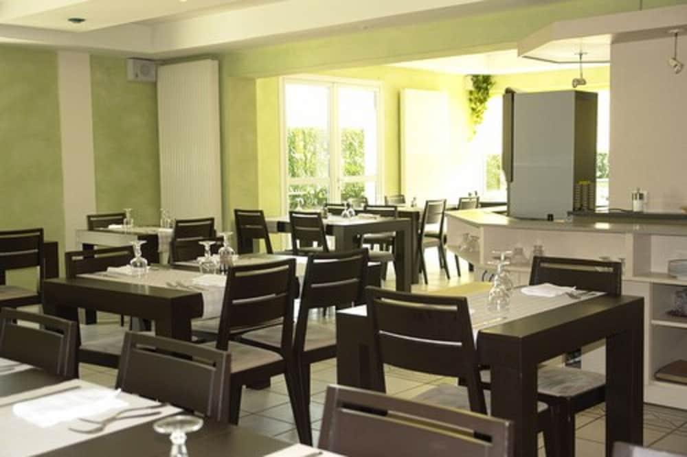 Évreux Brit Hotel La Bonne Etape מראה חיצוני תמונה