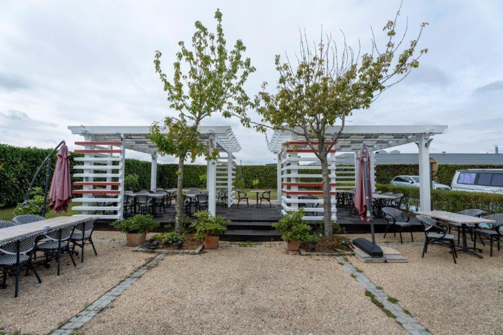 Évreux Brit Hotel La Bonne Etape מראה חיצוני תמונה