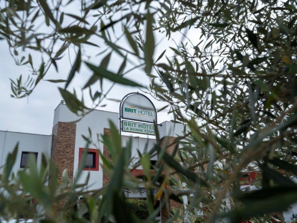 Évreux Brit Hotel La Bonne Etape מראה חיצוני תמונה