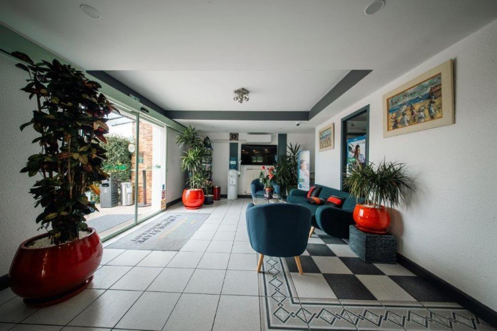Évreux Brit Hotel La Bonne Etape מראה חיצוני תמונה