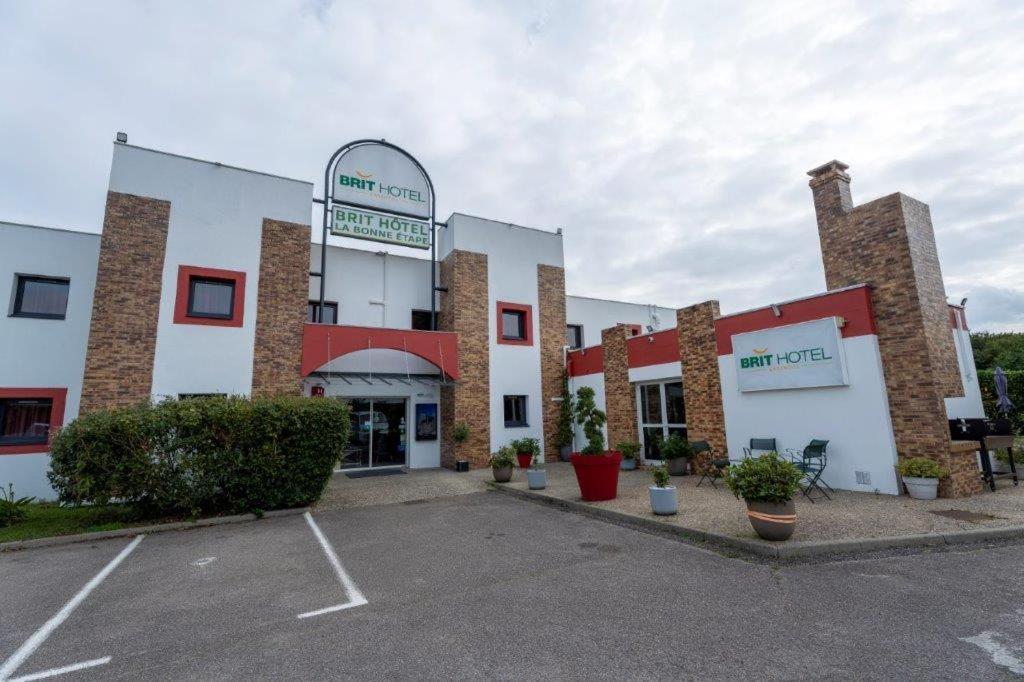 Évreux Brit Hotel La Bonne Etape מראה חיצוני תמונה